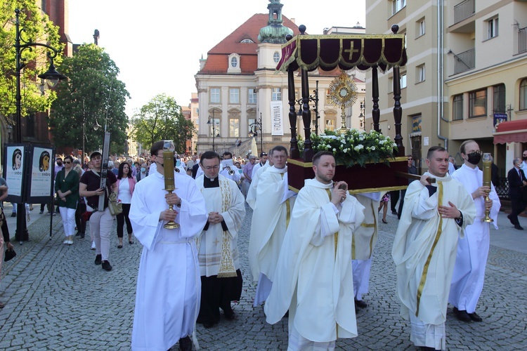 Przepiękna procesja