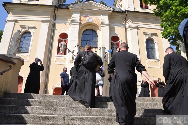 Z Paradyża do Rokitna o powołania