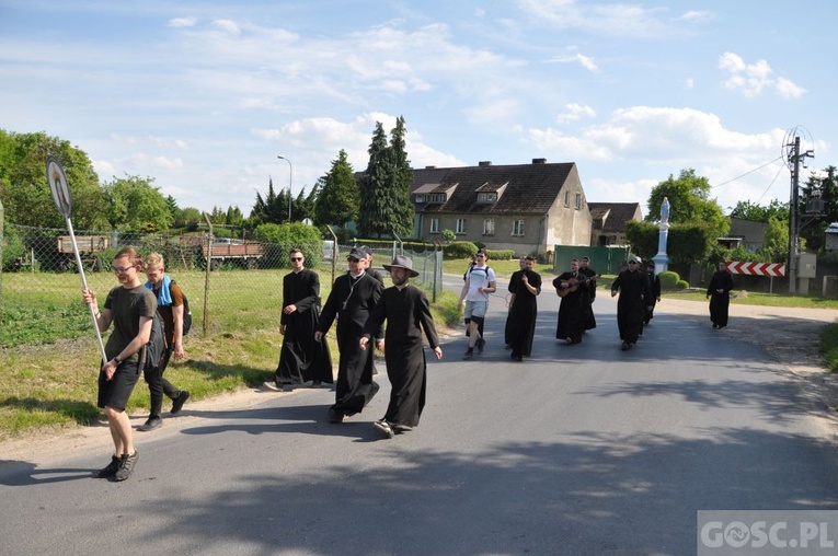 Z Paradyża do Rokitna o powołania