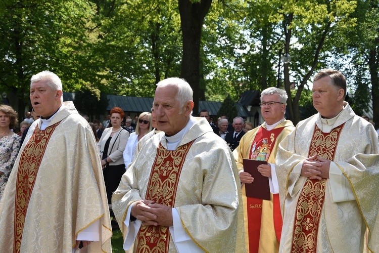 Motocykliści i strażacy na Drodze Papieskiej