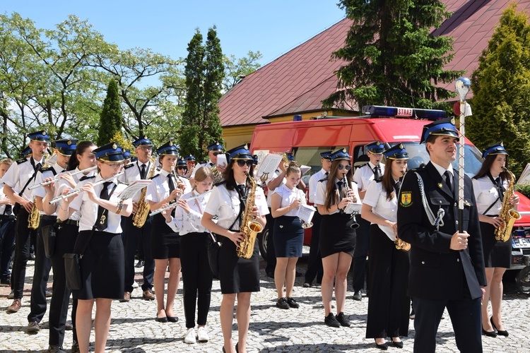 Poświęcenie sztandaru orkiestry w Górze św. Małgorzaty