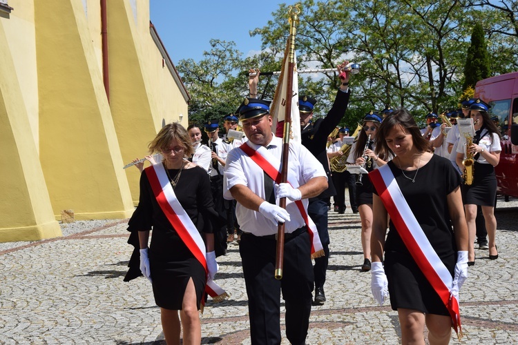 Poświęcenie sztandaru orkiestry w Górze św. Małgorzaty