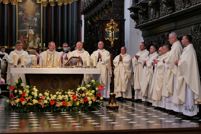 Srebrny jubileusz kapłaństwa w archikatedrze oliwskiej