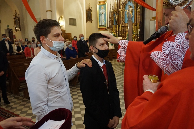 Bierzmowanie w Jadownikach