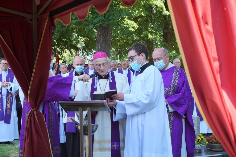 Pogrzeb śp. ks. prałata Augusta Duffka