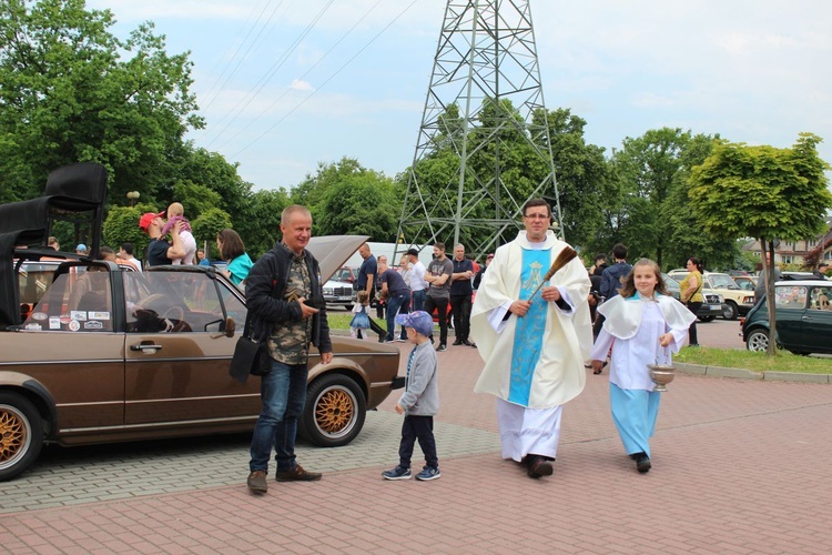 Zjazd starych samochodów w Brzesku