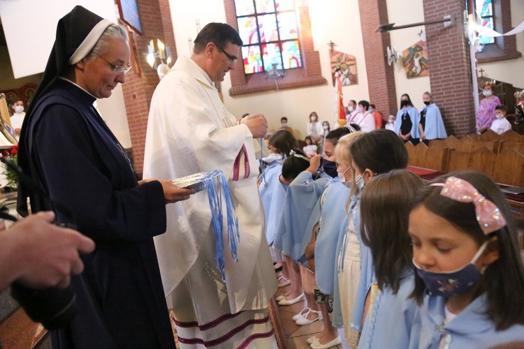 Brzesko. Przyjęcie ministrantów i deesemek