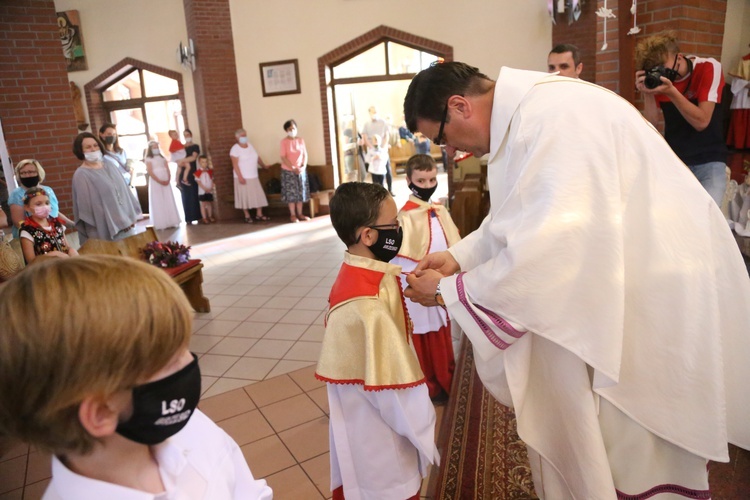 Brzesko. Przyjęcie ministrantów i deesemek