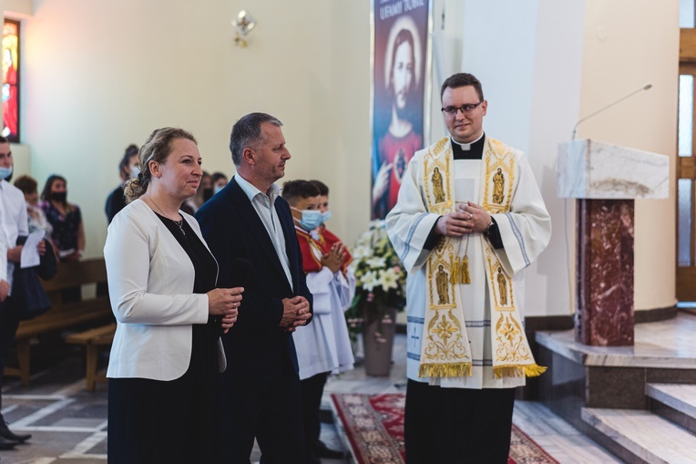 Dębica. Bierzmowanie w par. pw. Krzyża Świętego 