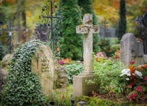 Australia: Władze nie przejmą katolickich cmentarzy