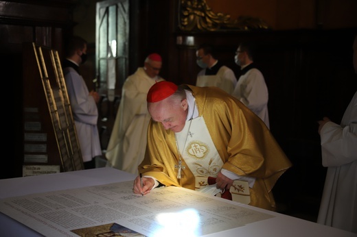 Ponowienie aktu poświęcenia narodu polskiego Sercu Jezusa