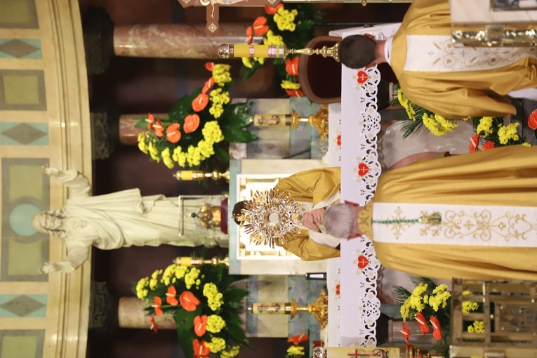 Ponowienie aktu poświęcenia narodu polskiego Sercu Jezusa