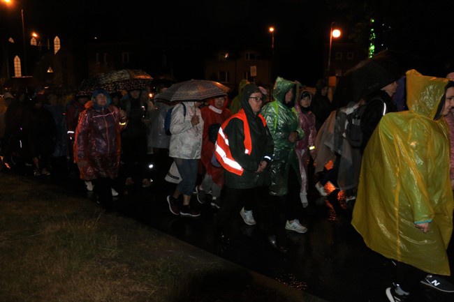 Nocna Pielgrzymka Kobiet z Radomia do Starej Błotnicy