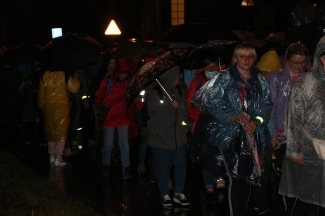 Nocna Pielgrzymka Kobiet z Radomia do Starej Błotnicy