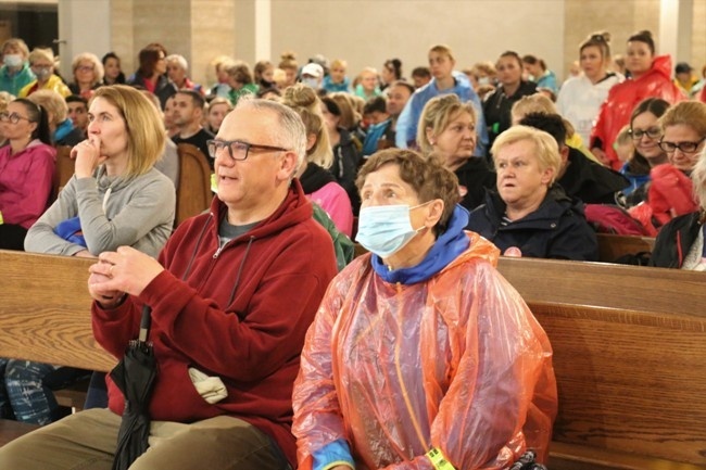 Nocna Pielgrzymka Kobiet z Radomia do Starej Błotnicy