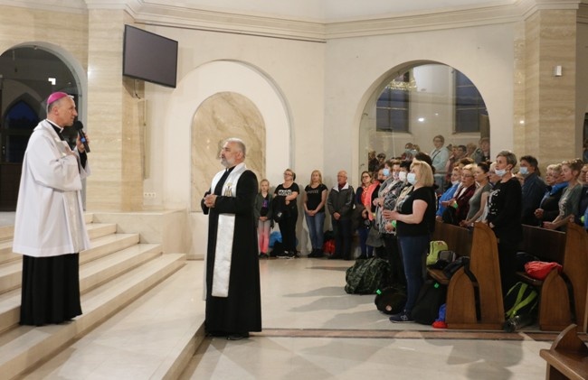 Nocna Pielgrzymka Kobiet z Radomia do Starej Błotnicy