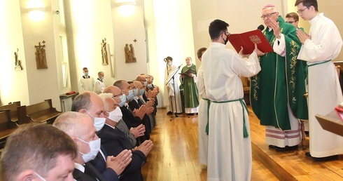 Ustanowienie akolitów