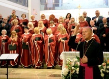 Na zakończenie koncertu, po Apelu Jasnogórskim, błogosławieństwa udzielił bp Marek Solarczyk.