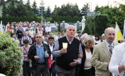 Relikwie św. Teresy od Dzieciątka Jezus i jej rodziców, Ludwika i Zelii Martin w Kalnej