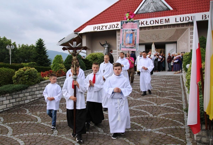 Relikwie św. Teresy od Dzieciątka Jezus i jej rodziców, Ludwika i Zelii Martin w Kalnej