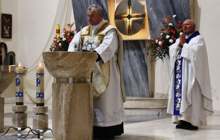 Relikwie św. Teresy od Dzieciątka Jezus i jej rodziców, Ludwika i Zelii Martin w Kalnej