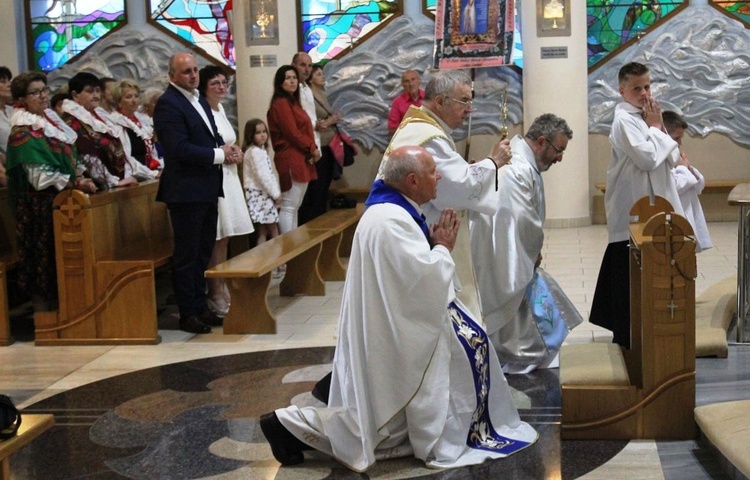 Relikwie św. Teresy od Dzieciątka Jezus i jej rodziców, Ludwika i Zelii Martin w Kalnej