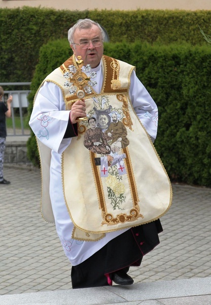 Relikwie św. Teresy od Dzieciątka Jezus i jej rodziców, Ludwika i Zelii Martin w Kalnej