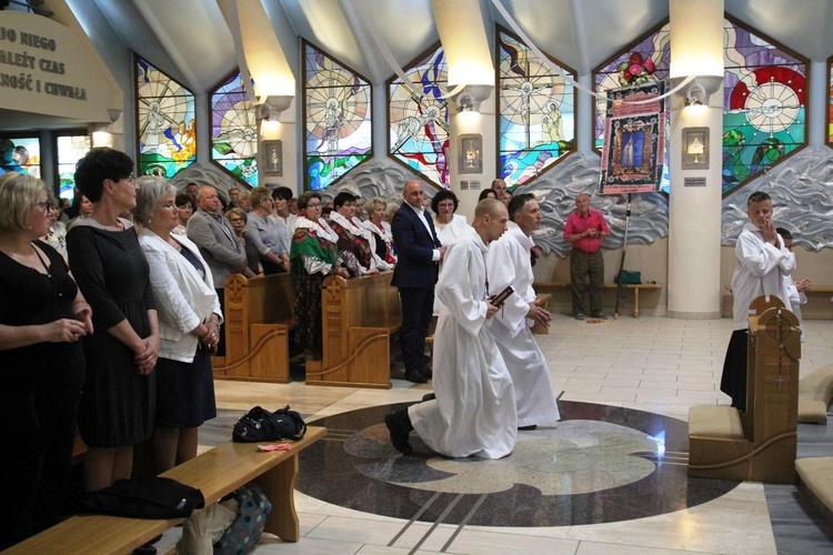 Relikwie św. Teresy od Dzieciątka Jezus i jej rodziców, Ludwika i Zelii Martin w Kalnej