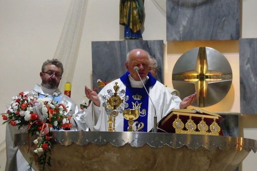 Relikwie św. Teresy od Dzieciątka Jezus i jej rodziców, Ludwika i Zelii Martin w Kalnej