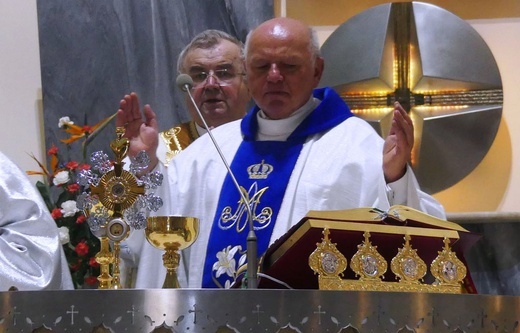 Relikwie św. Teresy od Dzieciątka Jezus i jej rodziców, Ludwika i Zelii Martin w Kalnej