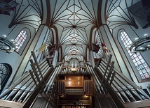 Koncerty organowe w archikatedrze co roku gromadzą melomanów.