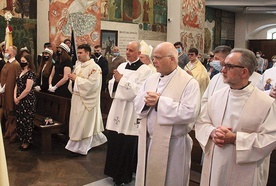 Mszy św. przewodniczył biskup senior diecezji radomskiej.