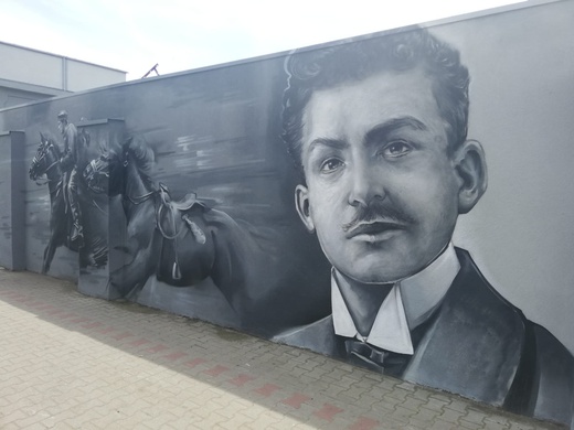 Mural na murach zakładu Rosomak