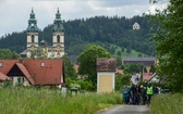 Przyszli do Matki