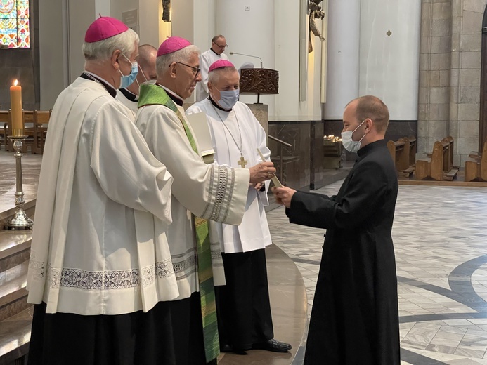 Nowe dekrety dla wikariuszy cz. 2