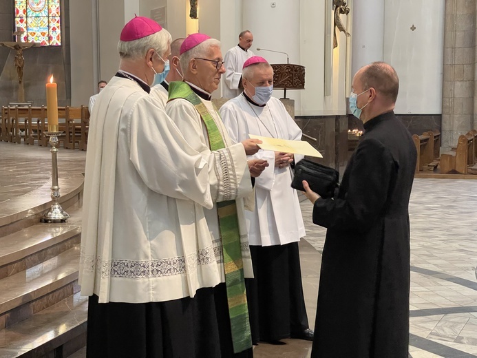 Nowe dekrety dla wikariuszy cz. 2