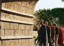 Odcinek „Męczennicy scylitańscy” opowiada o prześladowaniach mających miejsce w 180 r. w Kartaginie.