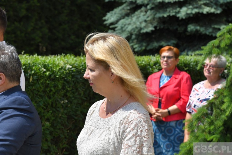 Poświęcenie zielonego "Zakątka u św. Mikołaja" w Głogowie