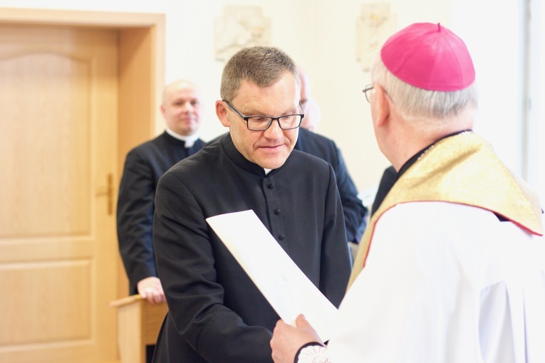 Zmiany proboszczów w archidiecezji