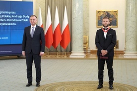 Prezydent odznaczył Jakuba Błaszczykowskiego Krzyżem Komandorskim OOP