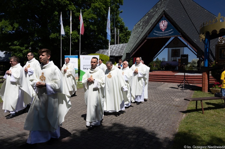 Pielgrzymka chorych i cierpiących oraz służby zdrowia do Rokitna