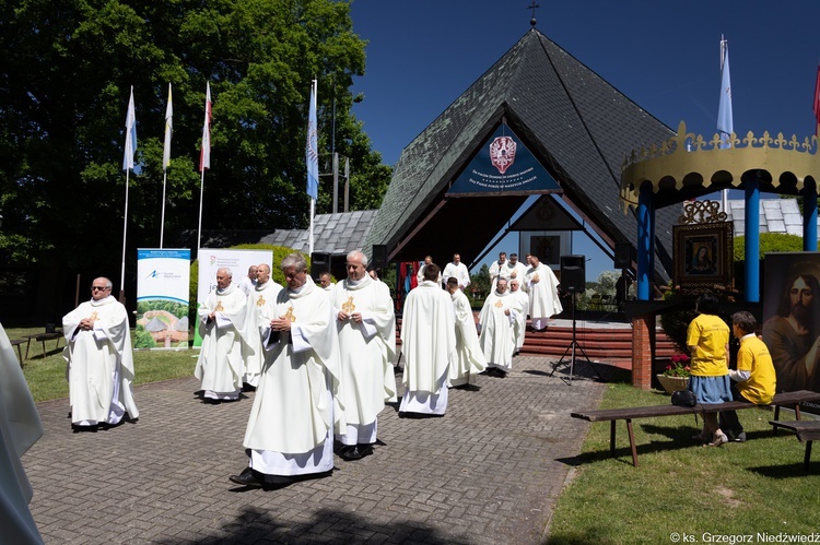 Pielgrzymka chorych i cierpiących oraz służby zdrowia do Rokitna