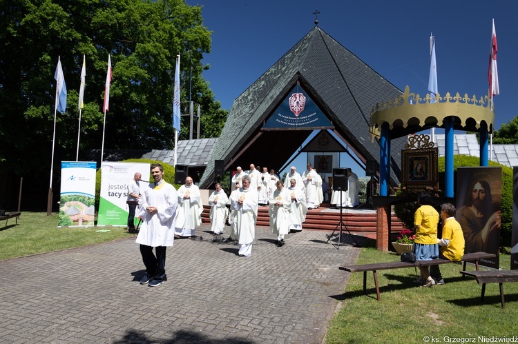 Pielgrzymka chorych i cierpiących oraz służby zdrowia do Rokitna