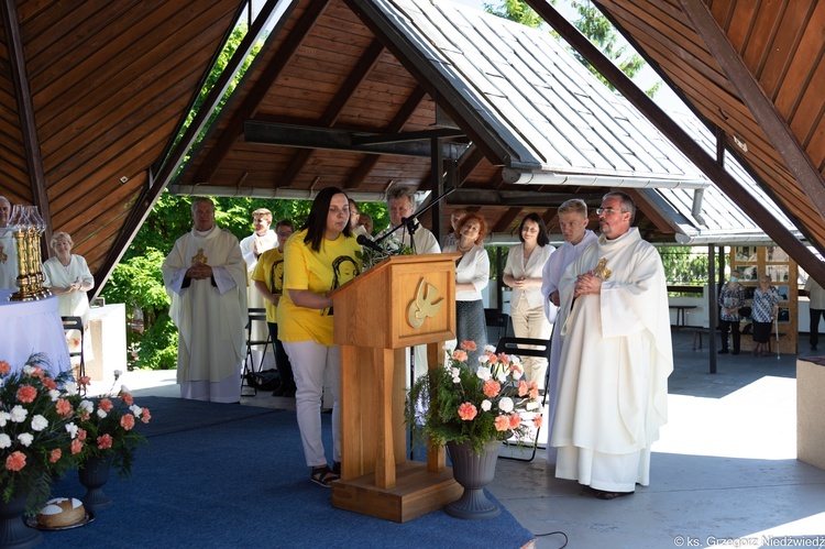 Pielgrzymka chorych i cierpiących oraz służby zdrowia do Rokitna