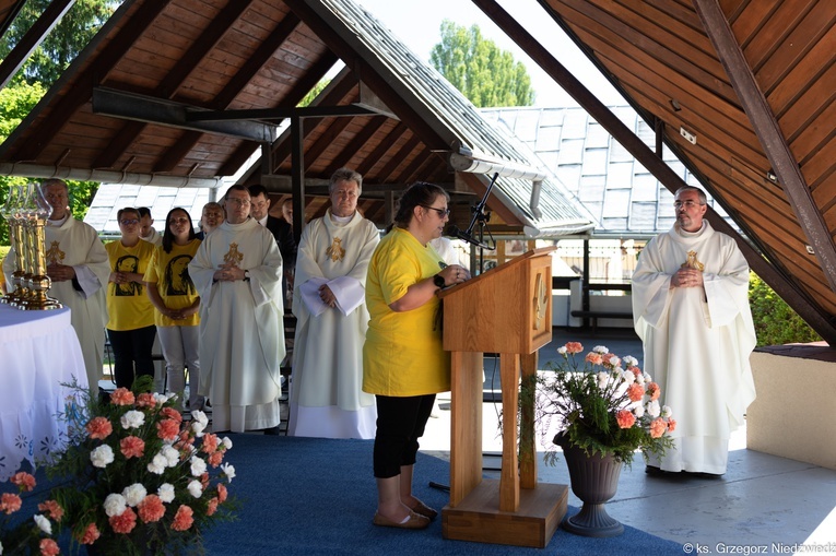 Pielgrzymka chorych i cierpiących oraz służby zdrowia do Rokitna