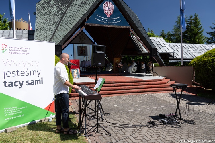 Pielgrzymka chorych i cierpiących oraz służby zdrowia do Rokitna