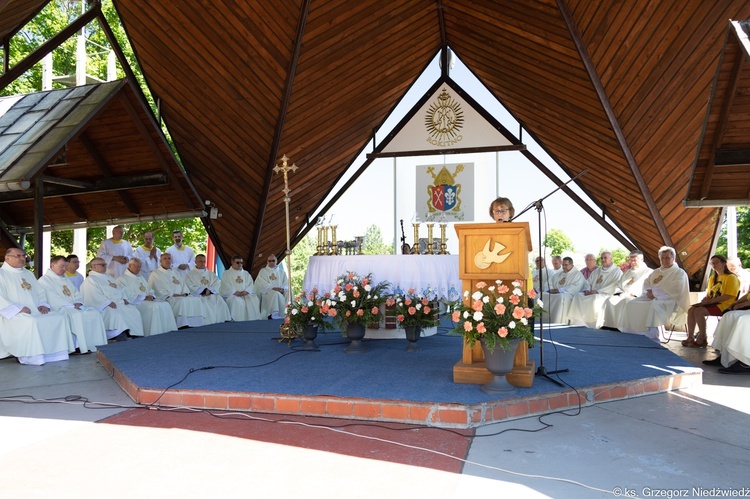 Pielgrzymka chorych i cierpiących oraz służby zdrowia do Rokitna