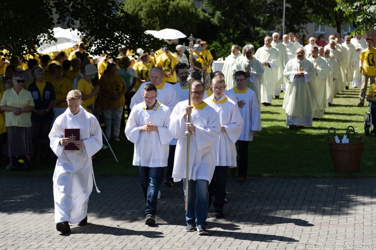 Pielgrzymka chorych i cierpiących oraz służby zdrowia do Rokitna