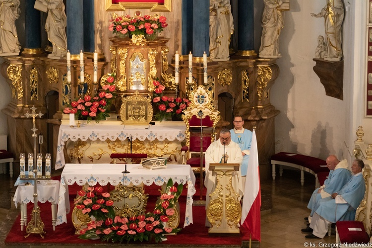 Pielgrzymka osób posługujących w parafiach do Rokitna