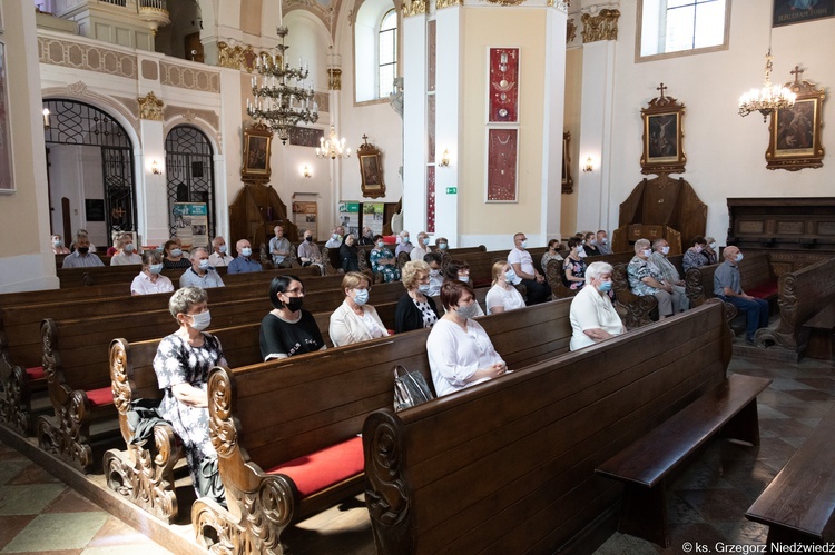 Pielgrzymka osób posługujących w parafiach do Rokitna